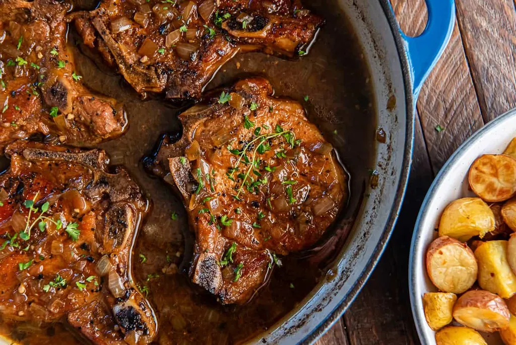 Skillet Braised Pork Chops